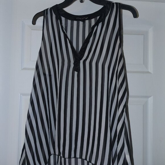 Living Doll Shirt Size Large - Picture 4 of 6